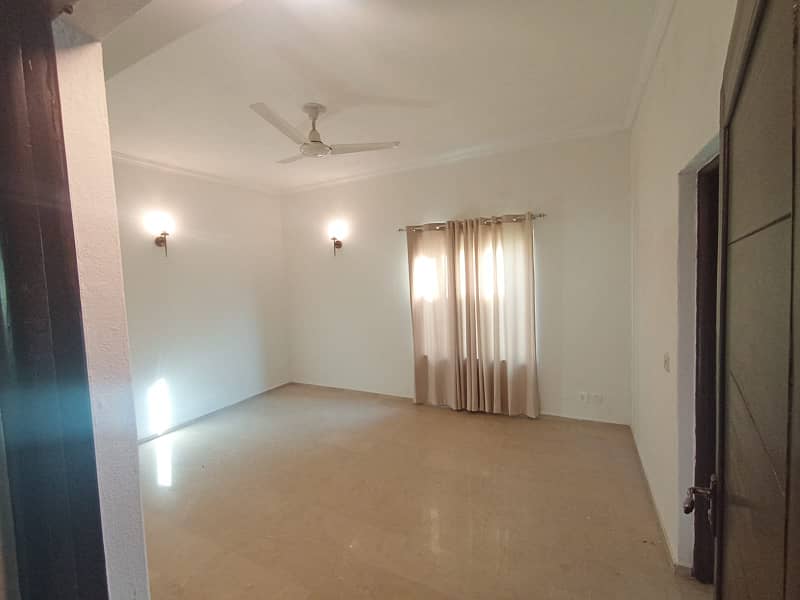 01 Kanal Modern Design House For Rent In DHA Phase 4 Block-HH Lahore. 13