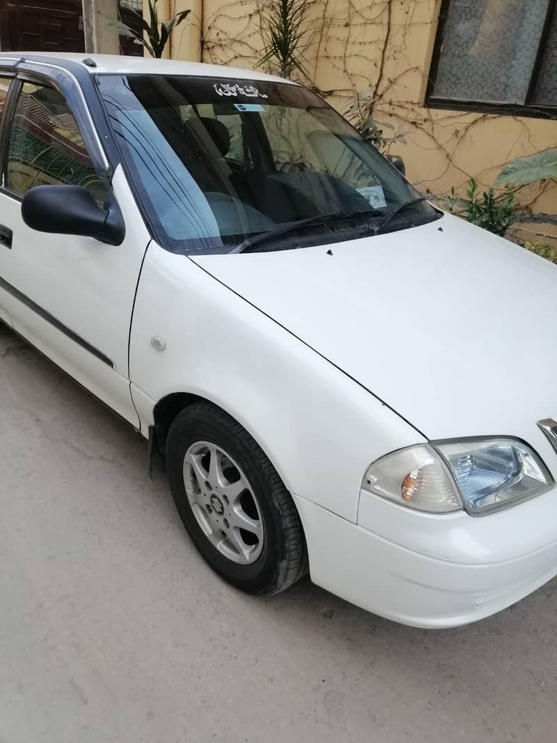 Suzuki Cultus 2016 0