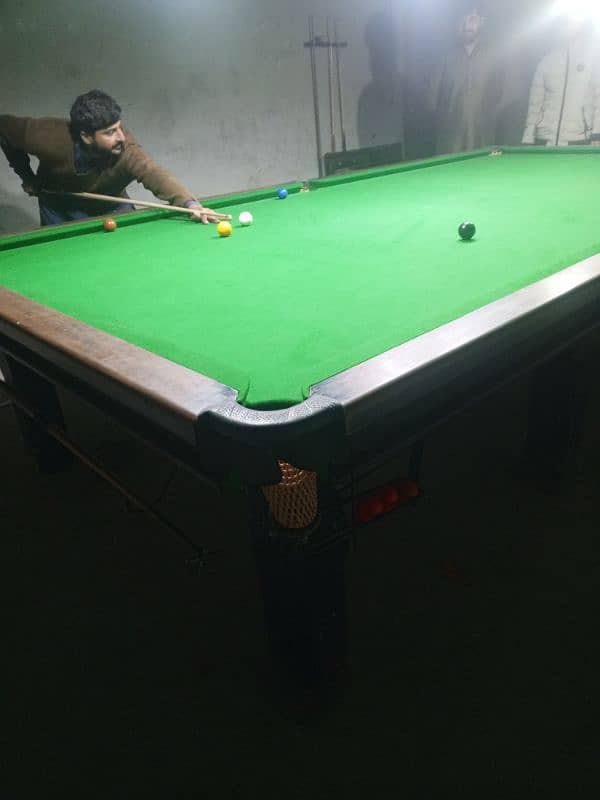 snooker table full size very new Belgium cloth 7