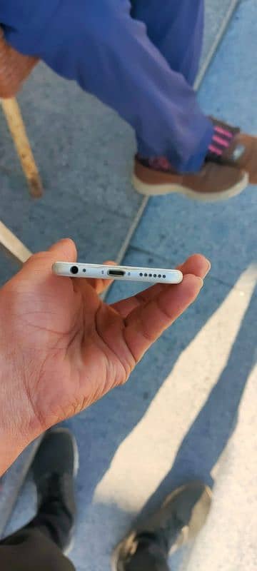 i phone 6 PTA aproved 128 gb 3