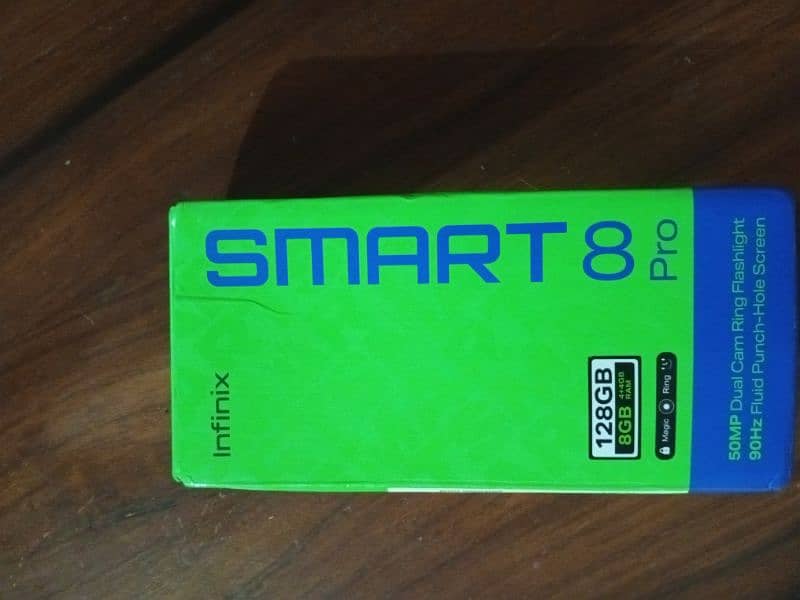 Infinix smart 8 pro 4+4 rem 128rom new 10 dy 10 2