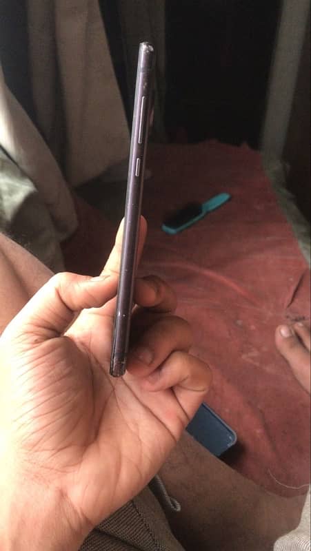 Moto Z4 pannel damage 2