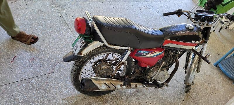 HONDA 125 EXCELLENT CONDITION 7