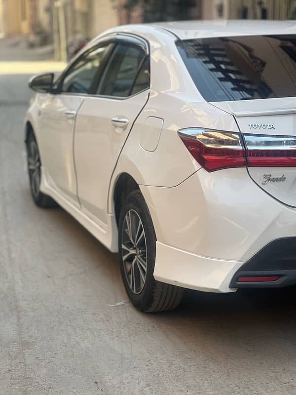 Toyota Altis Grande 2017/2018 5