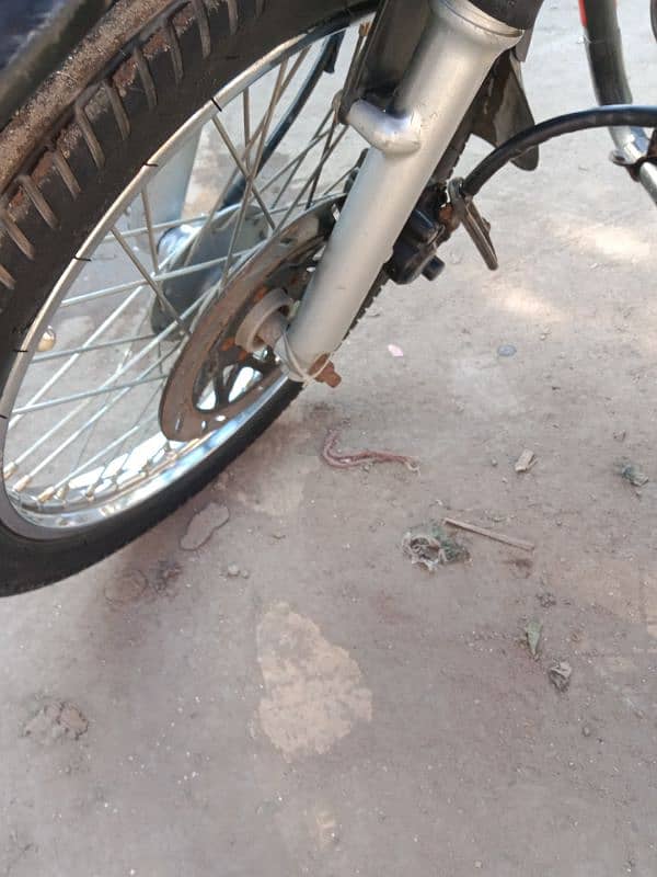 very good condition bike 4