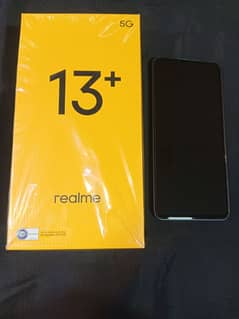 Real Me 13+ 5g 12/256 OLED screen