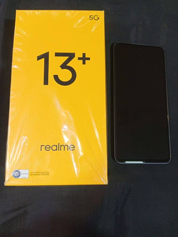 Real Me 13+ 5g 12/256 OLED screen 0