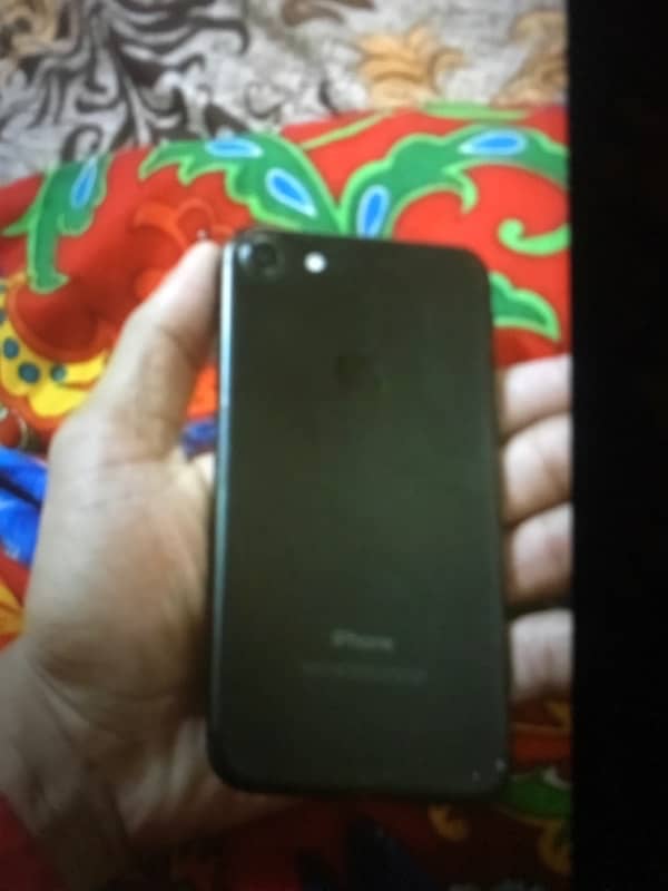 I phone 7 officially pta 1