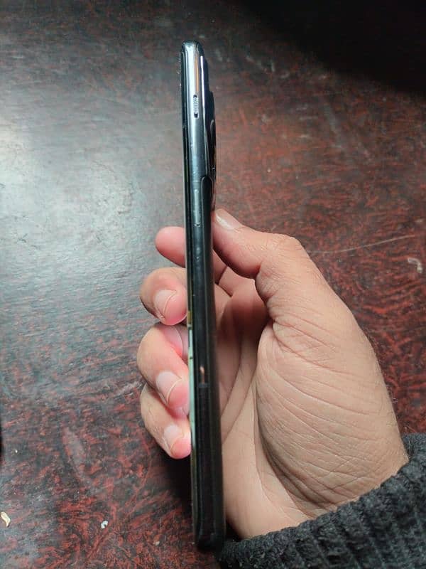 OnePlus 11 5G Non PTA in Mint Condition 3