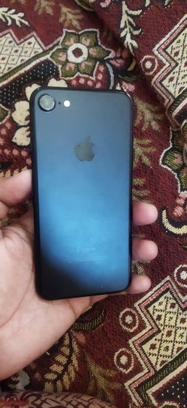 iPhone 7 32gb non jv 1