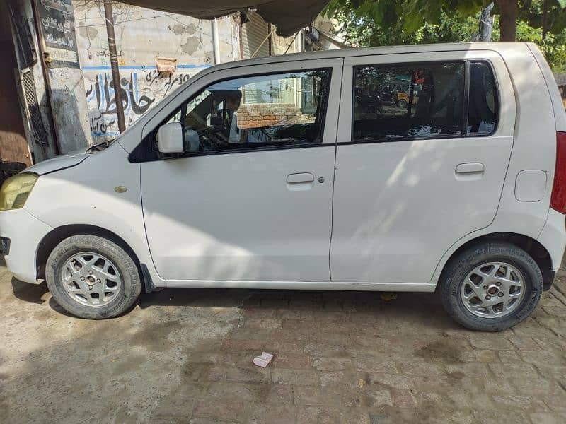 Suzuki Wagon R 2018 5