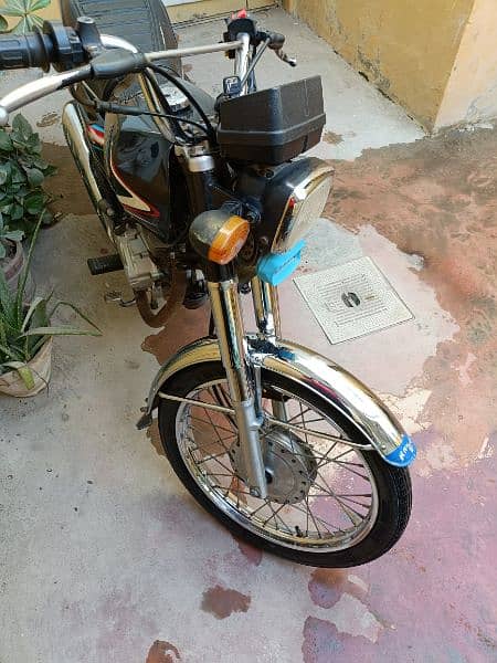 Selling Honda CG 125 Black 11