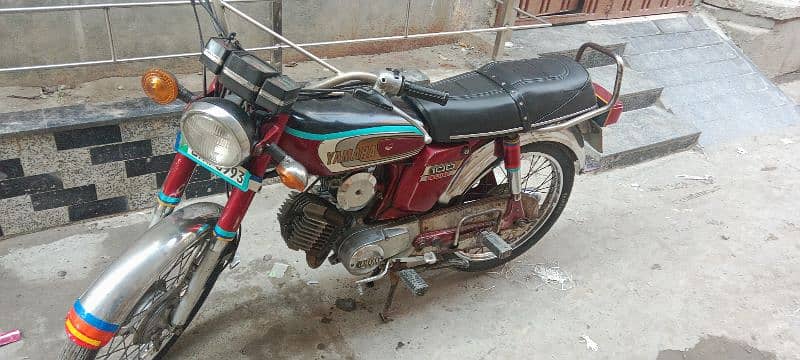 Yamaha 100 0