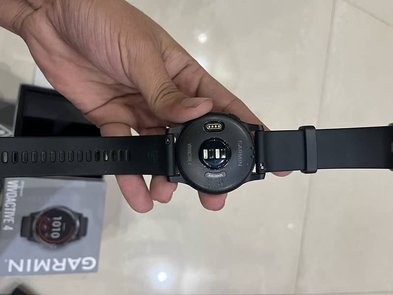 garmin vivoactive 4 brand new 4