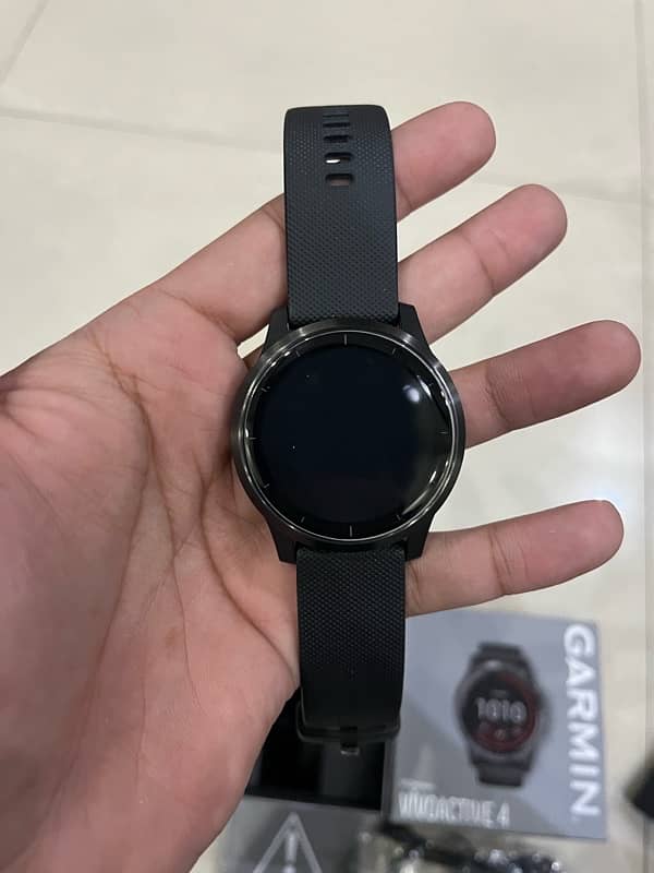 garmin vivoactive 4 brand new 7