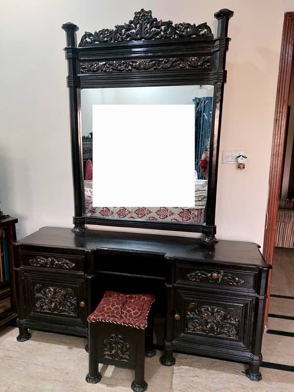 Solid wood dressing table with chair 1