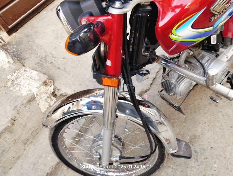 Honda 70 2024 model urgent sale 1