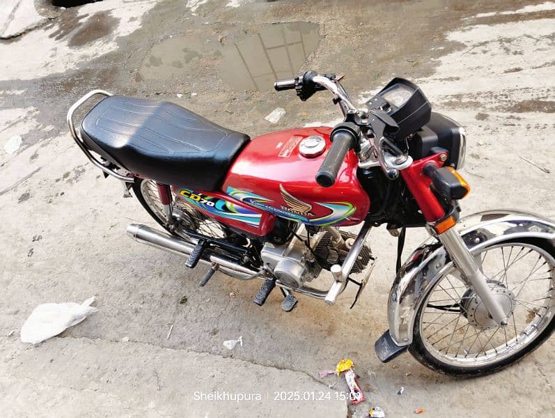 Honda 70 2024 model urgent sale 5