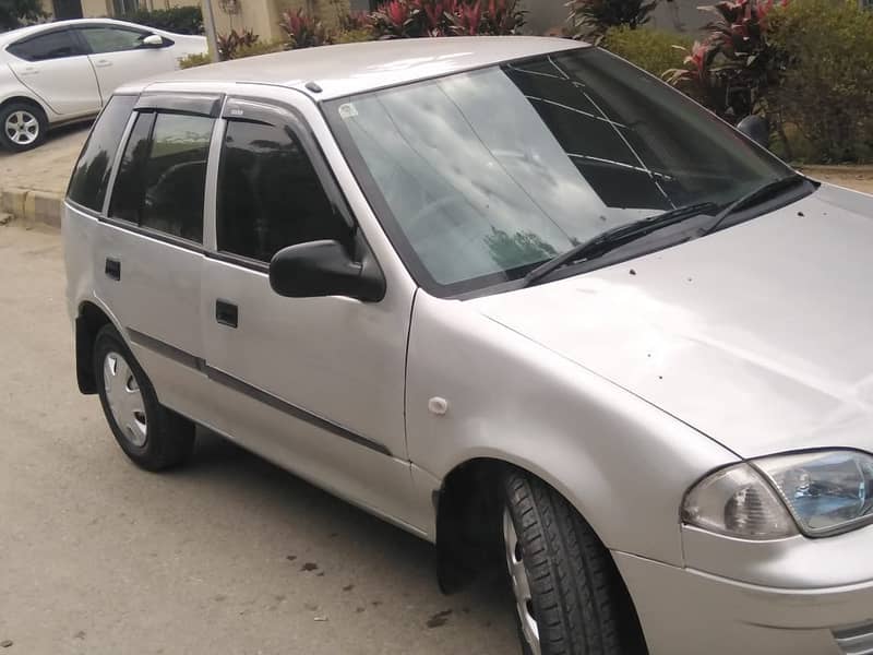 Suzuki Cultus 2011 5