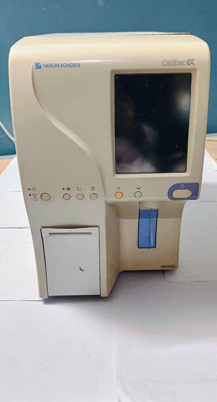 NIHON KOHDEN MEK-6410 Hematology Analyzer (USED) 0