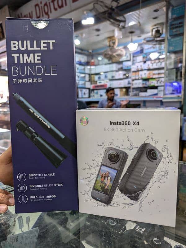 Insta360 X4 box pack with Bullet Time Bundle 0313-2158400 0