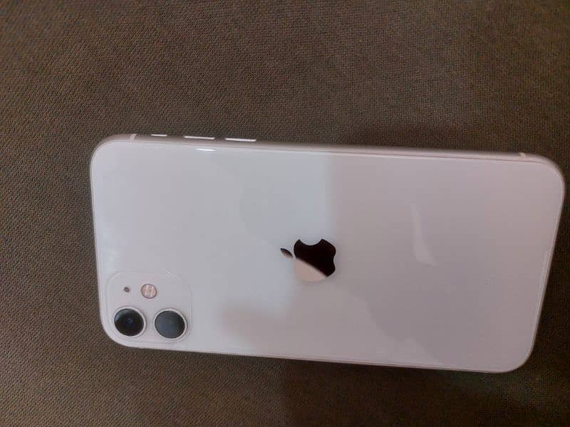 Iphone 11 128GB Approved factory Read Add 12