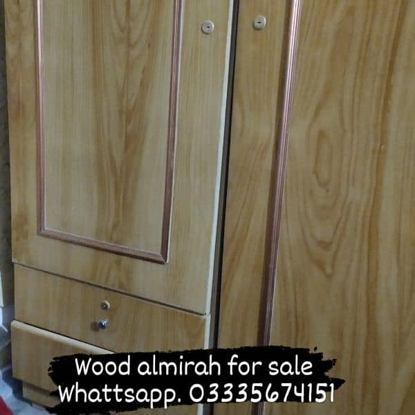 wood almirah 0