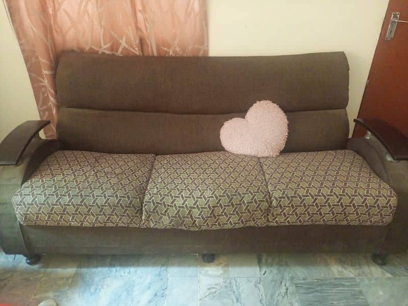 5 seater sofa 0