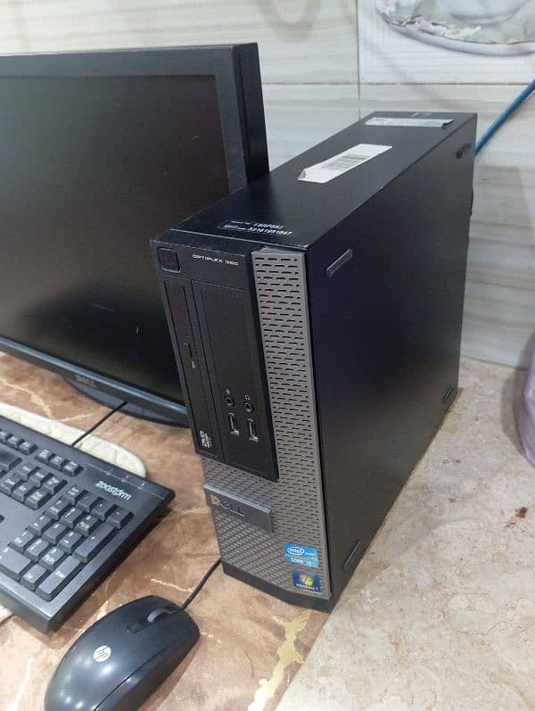 New condition Computer 4