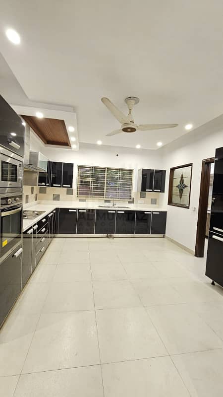 01 Kanal Modern Design House For Rent In DHA Phase 1 Block-A Lahore. 6