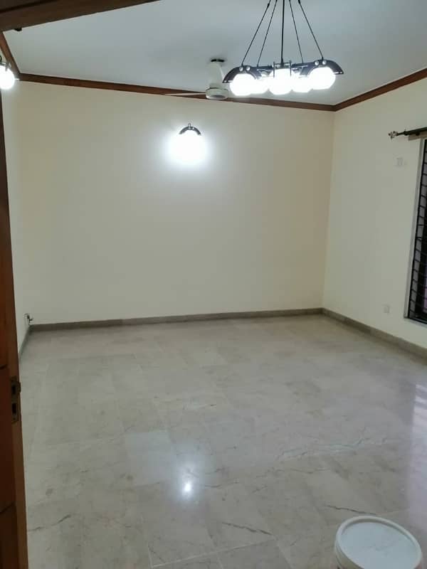 14 Marla Upper Portion for Rent in G-13 2