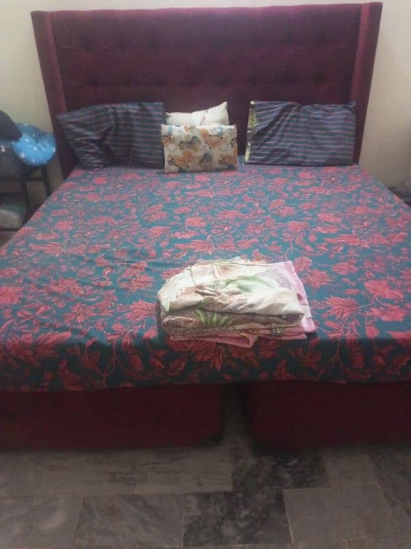 king size bed without mattress 0