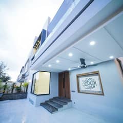 10 Marla House For sale in Bahria Town Lahore