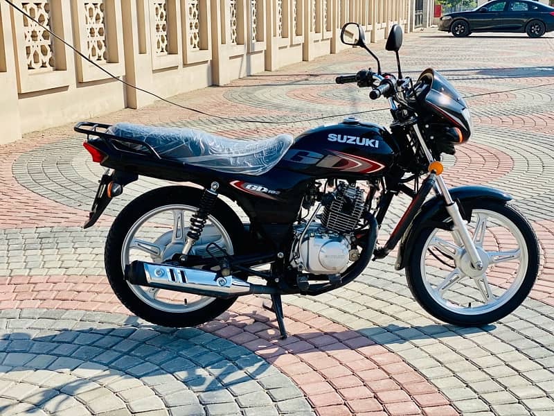 Suzuki GD-110s 2022 only 5000kms driven brand new condition 0