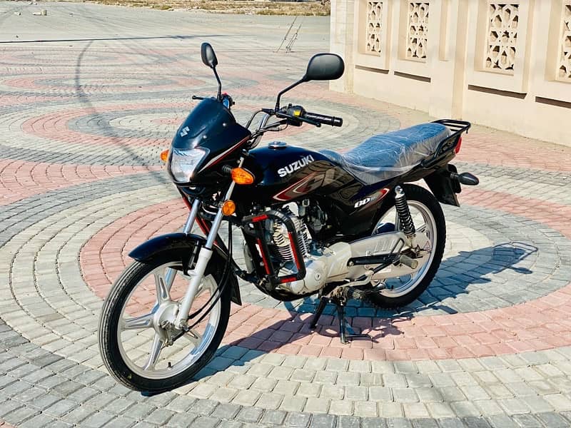 Suzuki GD-110s 2022 only 5000kms driven brand new condition 5