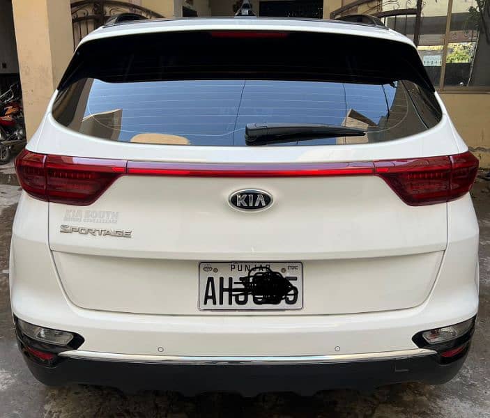 KIA Sportage FWD 2022 1