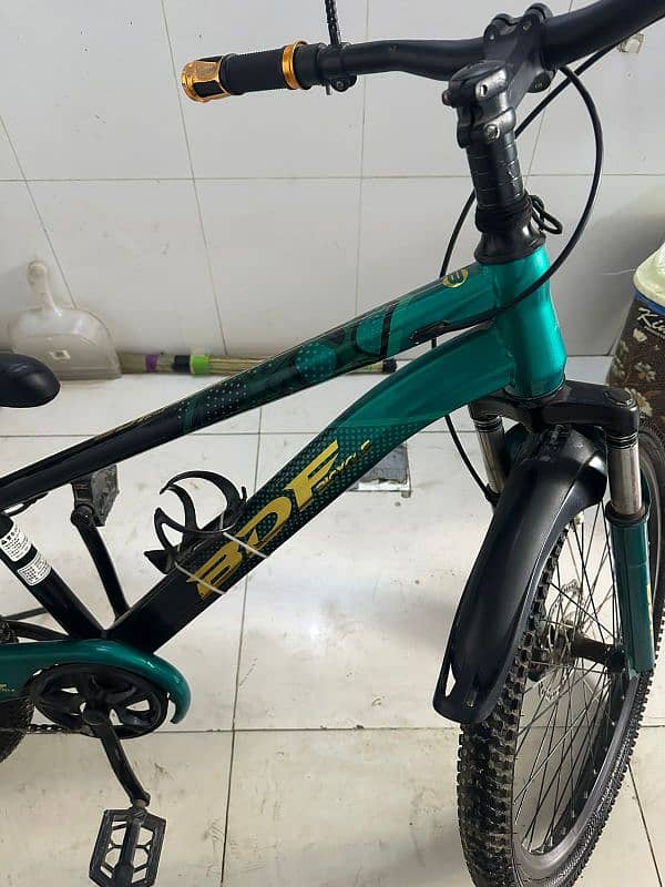 BDF cycle 24 inch in good condition only 1 month used 4