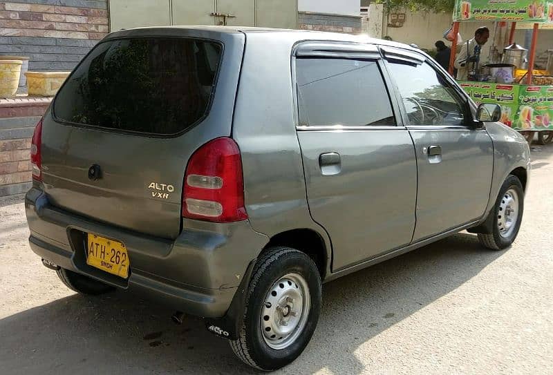 Suzuki Alto 2010 5