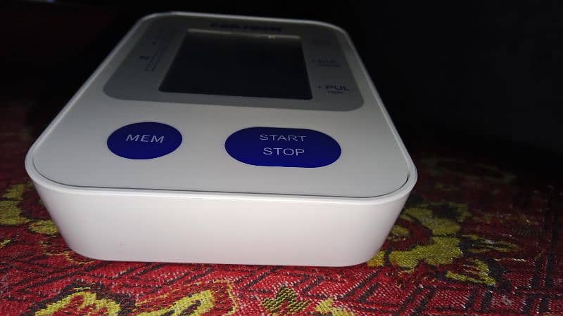 Blood pressure monitor BM-400 2