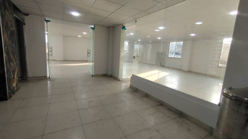 1200 sq ft Ground Floor Office For Rent In Saddar Rwp Suitable for Call Centers , Software House etc. 3