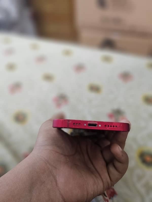 Iphone 13 red colour jv 100% BH 8