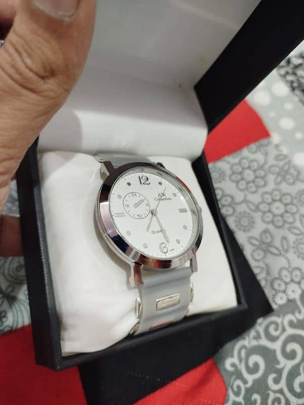 Brand New Watches with boxes delivery all over Pakistan 8