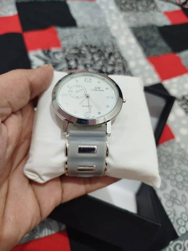 Brand New Watches with boxes delivery all over Pakistan 12