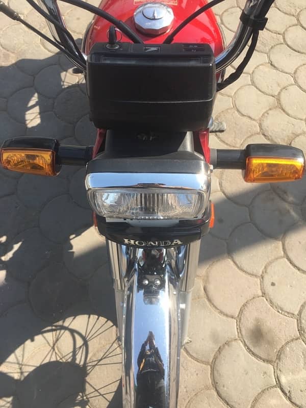 Honda 70cc 2023 model 23/24 urgent sale 4