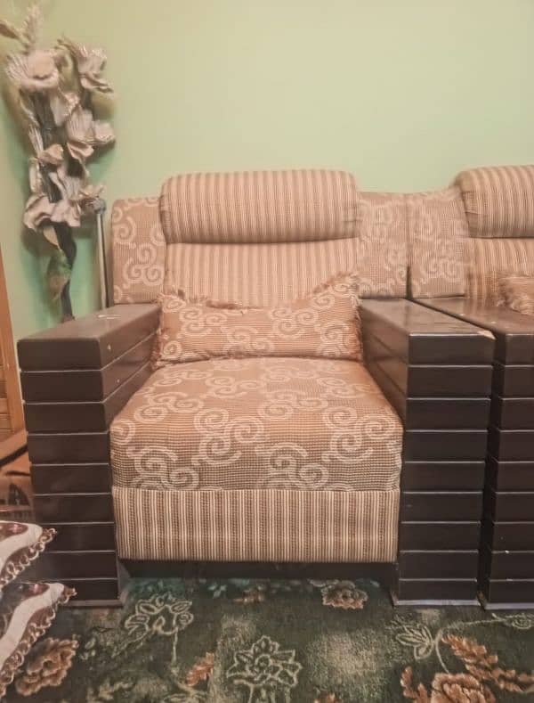 Sofa Set with Dewan 1