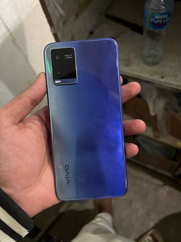 Vivo y21 4/64 with box n charger 1