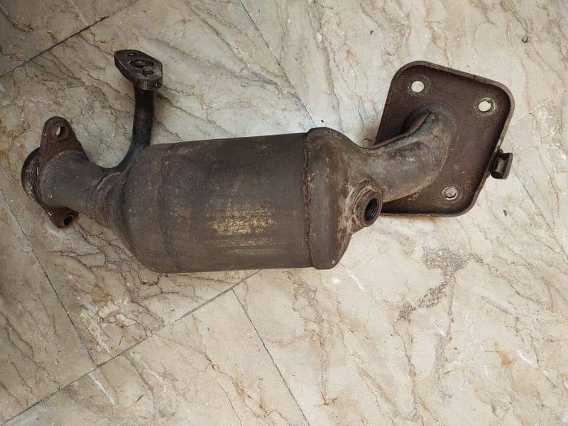 toyota passo Catalytic converter 1