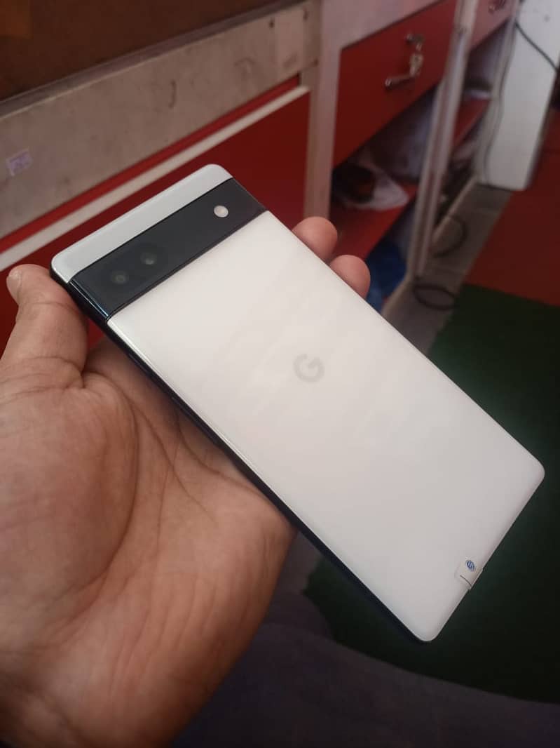 Google Pixel 6a 4