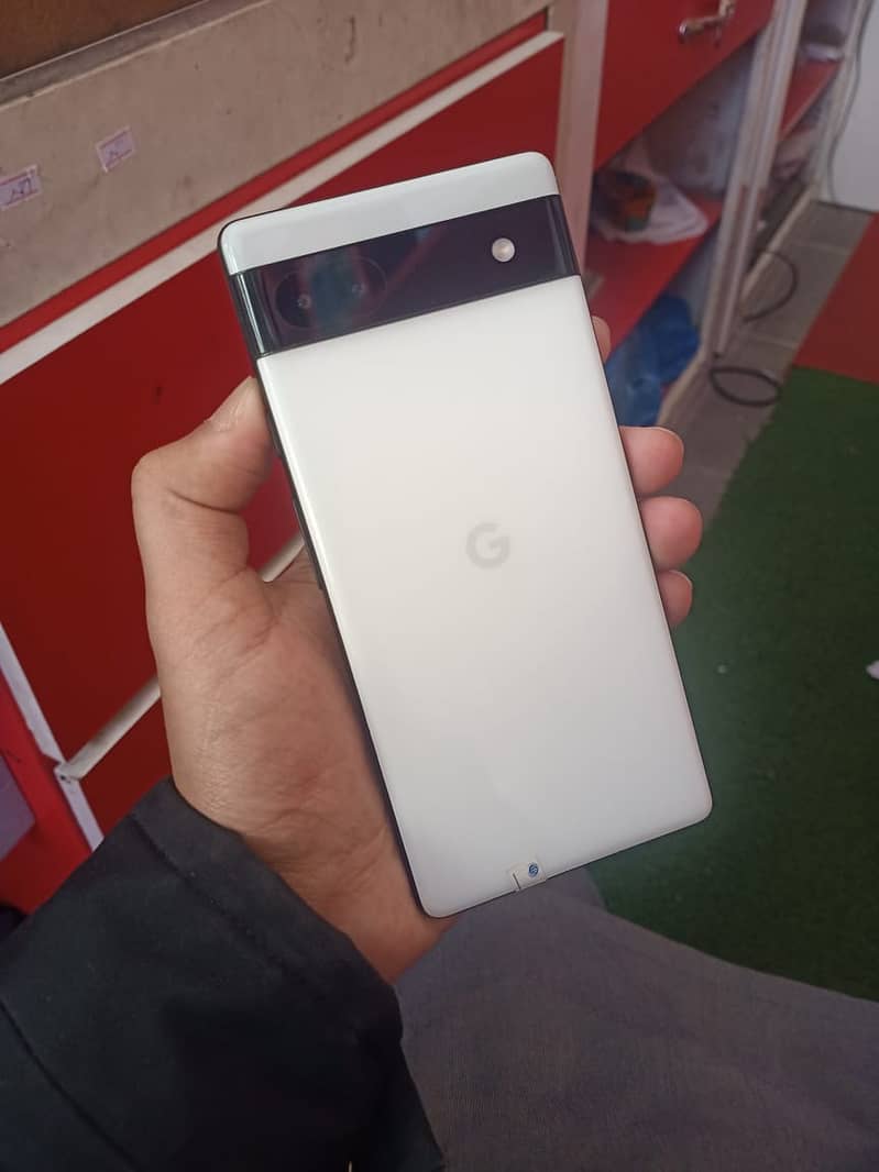 Google Pixel 6a 5