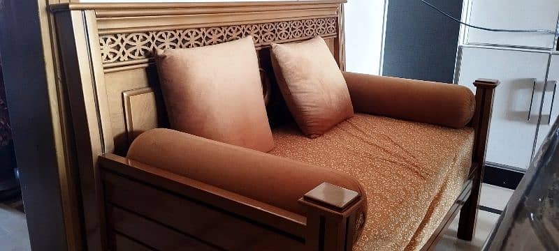 Shaadi Bed set wooden Golden 10/10 1